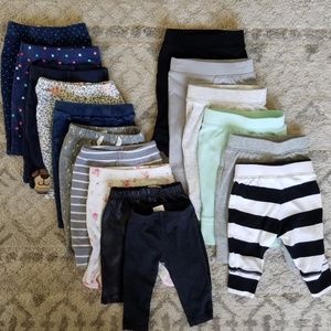 LOT of 16 baby girl pants Size NB